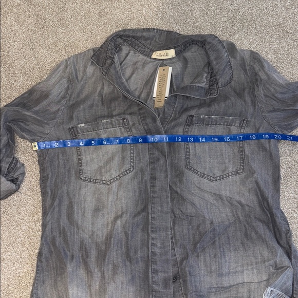 BELLA DAHL
FRAYED HEM SPLIT BACK TOP Medium NWT - Picture 8 of 8